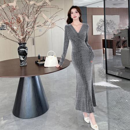 视频秋冬季新款亮丝v领弹力高端长裙包臀连衣裙 服裝批發女裝批發服飾貨源