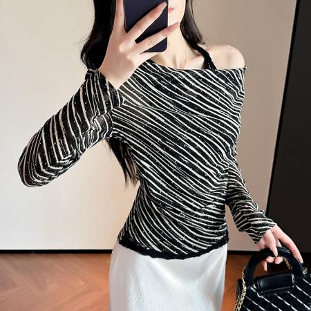 FA43079# 秋新款烫钻条纹拼接蕾丝长袖t恤女时尚修身性感打底衫女 服裝批發女裝批發服飾貨源