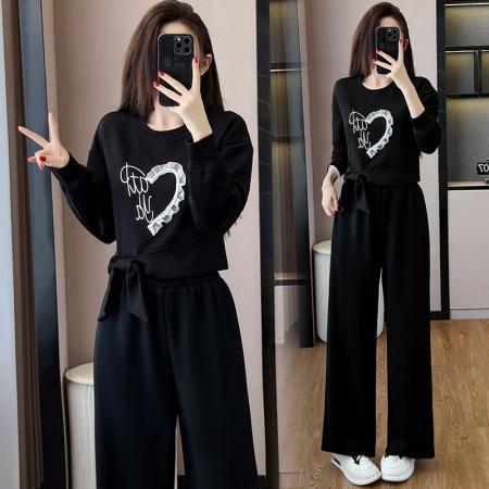 FA43188# 大码女装秋季新款洋气减龄长袖刺绣卫衣+裤子两件套套装 服裝批發女裝批發服飾貨源