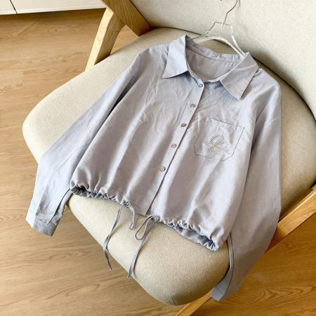 FA43330# 浅蓝衬衫可调节抽绳宽松休闲刺绣翻领上衣外套女 服裝批發女裝批發服飾貨源