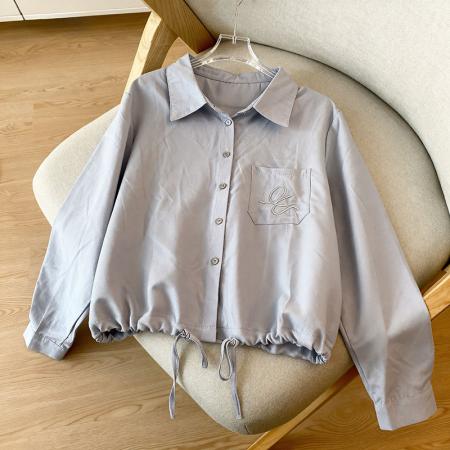 FA43330# 浅蓝衬衫可调节抽绳宽松休闲刺绣翻领上衣外套女 服裝批發女裝批發服飾貨源