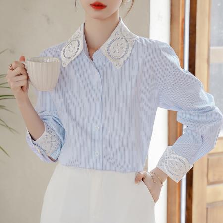 FA43342# 条纹拼接衬衫女早秋新款镂空蕾丝绣花宽松法式上衣 服裝批發女裝批發服飾貨源
