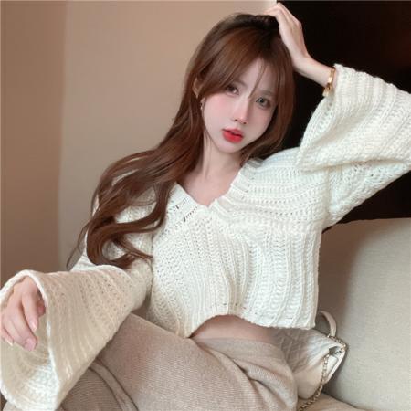FA43401# 純欲V领粗针毛衣女宽松慵懒风套头喇叭袖短款上衣 服裝批發女裝批發服飾貨源