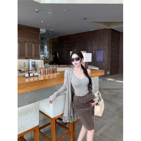 FA43583# 修身吊带宽松慵懒针织开衫两件套女复古高腰麂皮绒半身裙 服裝批發女裝批發服飾貨源