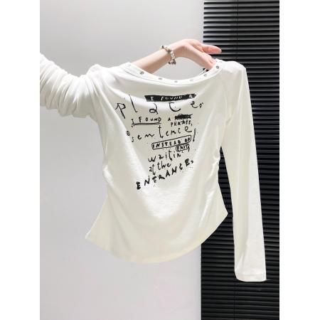 FA43639# 美式铆钉斜领长袖t恤女秋季新款褶皱收腰显瘦打底衫露肩上衣 服裝批發女裝批發服飾貨源
