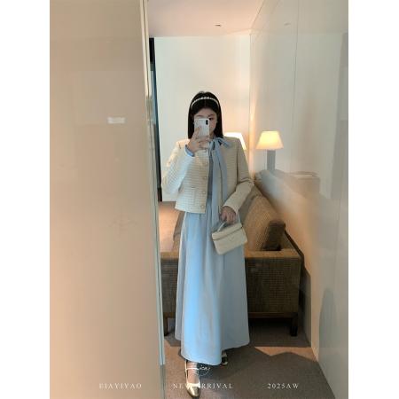FA43651# 温柔风蝴蝶结挂脖露背连衣裙女秋季新款收腰显瘦减龄A字长裙 服裝批發女裝批發服飾貨源