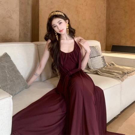 FA43852# 法式慵懒感U领设计连衣裙气质高级感收腰露背挂脖吊带裙 服裝批發女裝批發服飾貨源