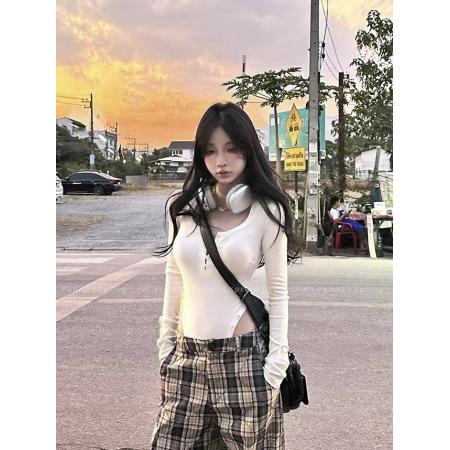 FA43858# 火龙果色V领长袖T恤女秋冬季性感辣妹修身纯欲内搭打底衫连体上衣 服裝批發女裝批發服飾貨源