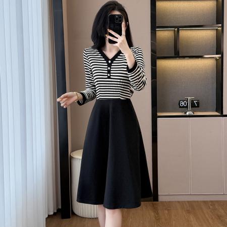 FA43899# 条纹时尚洋气修身显瘦假两件套大码女装胖mm胖妹妹长袖连衣裙春秋 服裝批發女裝批發服飾貨源