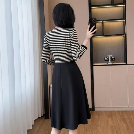 FA43899# 条纹时尚洋气修身显瘦假两件套大码女装胖mm胖妹妹长袖连衣裙春秋 服裝批發女裝批發服飾貨源