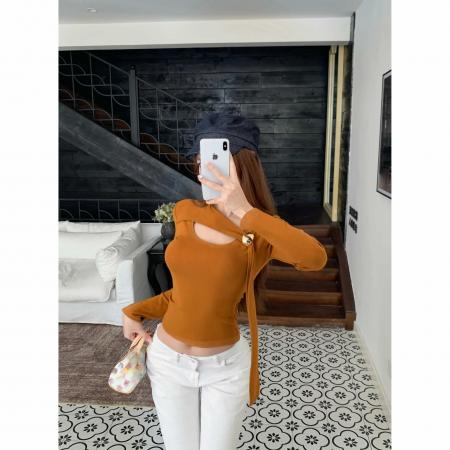 FA43924# 甜酷辣妹风飘带设计感修身显瘦百搭露锁骨上衣女  服裝批發女裝批發服飾貨源