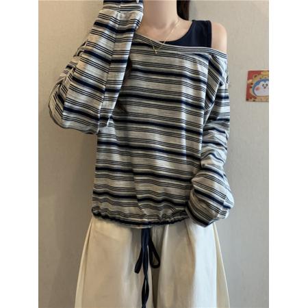FA44127# 原版色织条纹秋季设计感斜领露肩抽绳条纹卫衣宽松长袖T恤上衣女 服裝批發女裝批發服飾貨源