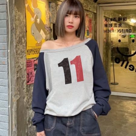 FA44181# 牛角柚插色CVC罗口后包领露肩斜肩卫衣女 服裝批發女裝批發服飾貨源