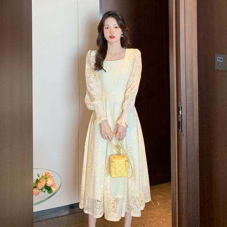 大码法式赫本风方领气质连衣裙女秋冬胖mm高腰梨形身材显瘦小黑裙 服裝批發女裝批發服飾貨源