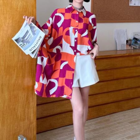 FA44281# 欧美洋气上衣秋慵懒风小众休闲宽松灯笼袖印花单排扣衬衫 服裝批發女裝批發服飾貨源