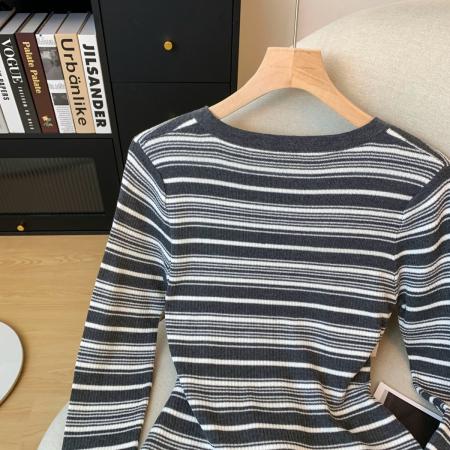 新款韩版时尚百搭宽松显瘦针织衫小众设计感上衣 服裝批發女裝批發服飾貨源