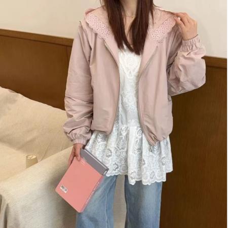 韩版蕾丝拼接连帽短外套女薄款春秋季新款时尚百搭显瘦防晒上衣 服裝批發女裝批發服飾貨源