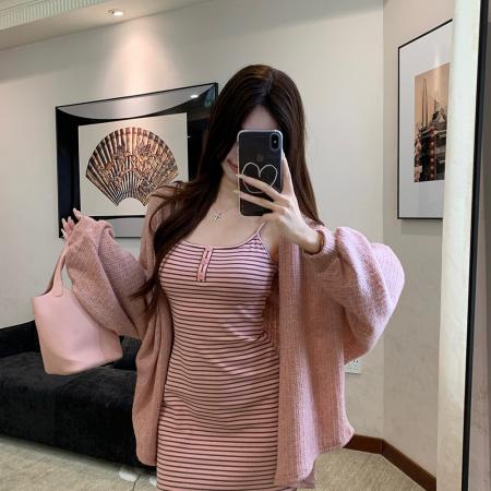 纯欲风减龄套装女秋季新款长袖开衫上衣显瘦吊带连衣裙两件套 服裝批發女裝批發服飾貨源