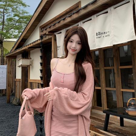 纯欲风减龄套装女秋季新款长袖开衫上衣显瘦吊带连衣裙两件套 服裝批發女裝批發服飾貨源