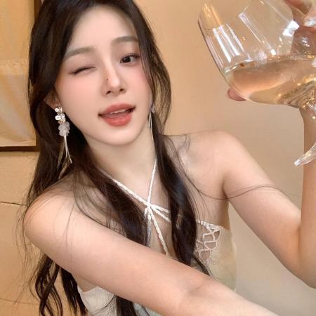 CX13537# 最便宜饰品批发 锆石花朵贝壳海边度假风流苏长款耳环女方圆脸耳饰新款高级感