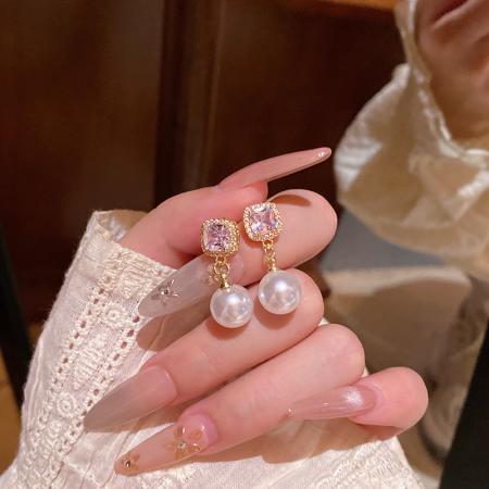 CX13538# 最便宜饰品批发 轻奢小众高级感精致微镶方锆耳钉女时尚百搭气质珍珠吊坠耳钉耳饰