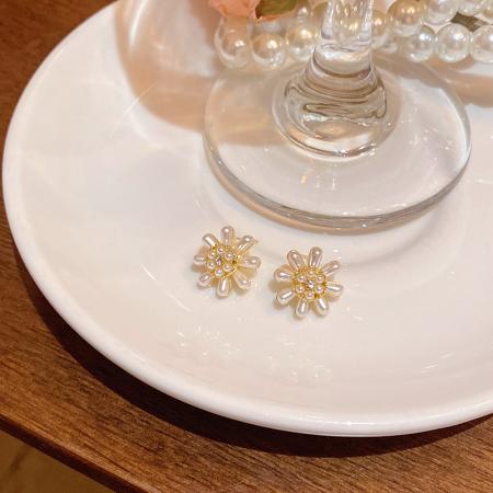 CX13550# 最便宜饰品批发 太阳花珍珠耳钉女轻奢小众高级感镶钻几何形耳环网红同款耳饰