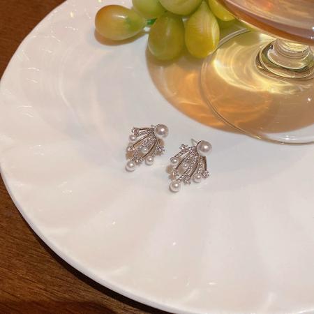 CX13570# 最便宜饰品批发 轻奢小众高级感珍珠烟花耳环女精致微镶锆石耳钉网红耳饰品