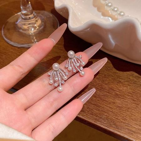 CX13570# 最便宜饰品批发 轻奢小众高级感珍珠烟花耳环女精致微镶锆石耳钉网红耳饰品