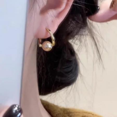 CX13573# 最便宜饰品批发 轻奢小众高级感珍珠耳钉女温柔气质几何形耳钉网红同款耳饰品批发
