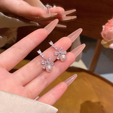 CX13580# 最便宜饰品批发 轻奢小众高级感超闪锆石蝴蝶结耳环韩系甜美时尚百搭珍珠耳钉耳饰
