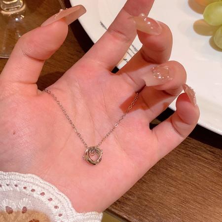 CX13607# 最便宜饰品批发 轻奢小众高级感钛钢项链简约百搭气质双环镶钻吊坠锁骨链网红颈链