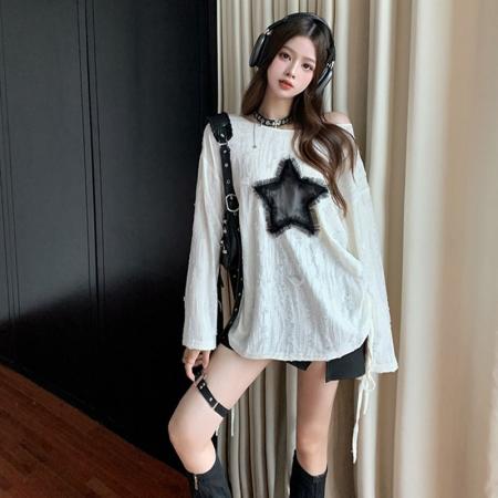 FA44520# 辣妹破洞镂空一字肩中长款上衣女秋季星星宽松长袖 服裝批發女裝批發服飾貨源