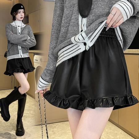 FA44545# 黑色木耳边PU皮休闲短裤女秋冬外穿气质百搭款式显瘦阔腿短裤子 服裝批發女裝批發服飾貨源