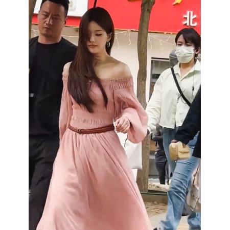 LN76328# 许我耀眼赵露思同款品质法式甜美粉色一字肩显瘦连衣裙灯笼袖褶皱长裙 服裝批發女裝批發服飾貨源