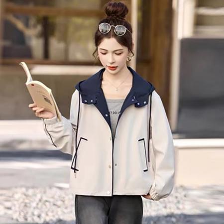 FA44795# 时尚拼色风衣短外套女秋新款高级感减龄休闲小个子连帽冲锋衣 服裝批發女裝批發服飾貨源