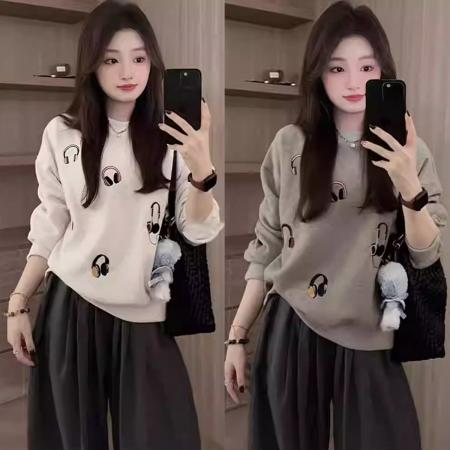 FA44816# 韩国外贸新款华棉刷毛卫衣女刺绣戴耳机韩系ins风刺绣款 服裝批發女裝批發服飾貨源