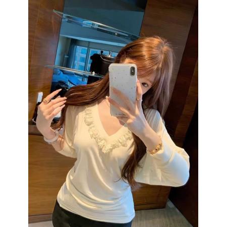 FA44834# 甜美V领正肩蕾丝花边蝙蝠长袖设计T恤女秋季宽松上衣 服裝批發女裝批發服飾貨源