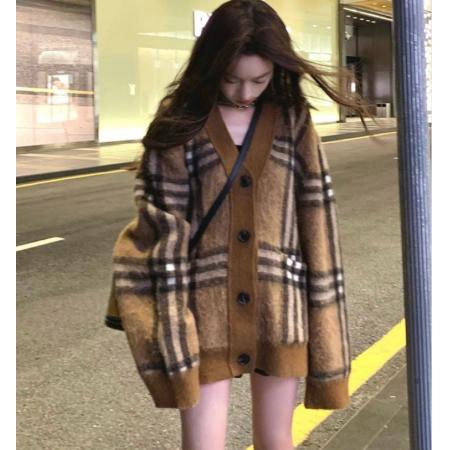 FA44882# 冬装新款大板型大码女装格子撞色宽松慵懒风格纹毛衣外套针织开衫 服裝批發女裝批發服飾貨源