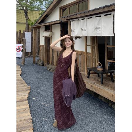 FA44921# 甜美设计感V领套头毛衣+斜纹格子吊带连衣裙两件套装 服裝批發女裝批發服飾貨源
