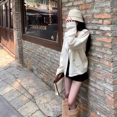 FA45026# titi小姐姐白巧恋人麂皮外套女秋米白色设计感机车风宽松夹克 服裝批發女裝批發服飾貨源