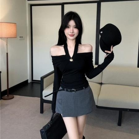 FA45074# 辣妹黑色V领修身打底衫设计感挂脖上衣 服裝批發女裝批發服飾貨源