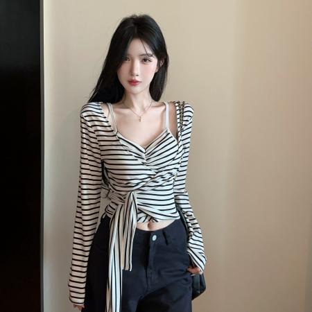 FA45078# 辣妹设计感假两件上衣收腰露肩叠穿条纹T恤 服裝批發女裝批發服飾貨源