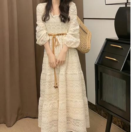 FA45146# 秋季法式长袖连衣裙女春装新款气质女神范白色设计感镂空长裙 服裝批發女裝批發服飾貨源