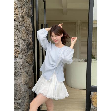 FA45221# ～法式不规则圆领单排扣衬衫女设计感绑带收腰褶皱上衣 服裝批發女裝批發服飾貨源