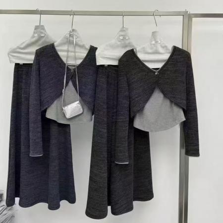 FA45242# 韩国春装一粒扣V领开衫+小背心+半身裙时尚三件套套装女 服裝批發女裝批發服飾貨源