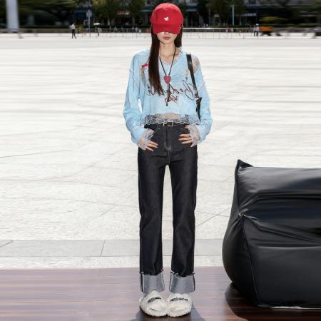 FA45282# 薄绒翻脚边设计感牛仔裤秋冬百搭新款直筒烟管牛仔裤女 服裝批發女裝批發服飾貨源