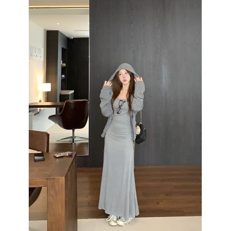 FA45291# 设计感波点连帽卫衣灰色吊带连衣裙两件套装 服裝批發女裝批發服飾貨源