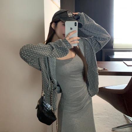 FA45291# 设计感波点连帽卫衣灰色吊带连衣裙两件套装 服裝批發女裝批發服飾貨源