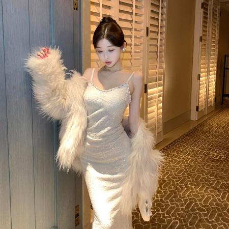FA45355# 星河闪钻设计感宴会气质温柔吊带连衣裙高级感亮片年会礼服裙 服裝批發女裝批發服飾貨源