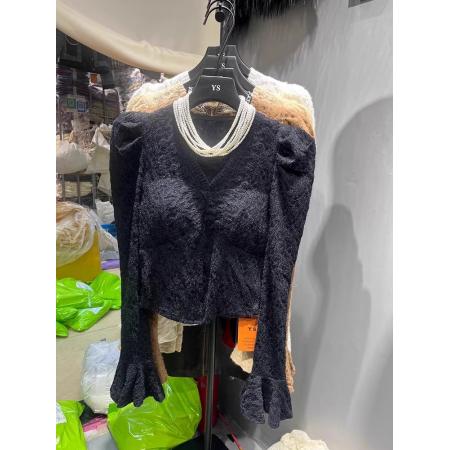 FA45367# 泡泡袖v领蕾丝打底衫女秋冬新款韩版修身短款气质内搭喇叭袖上衣 服裝批發女裝批發服飾貨源